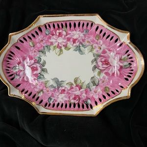 Vtg Formalities by Baum Bros.Vanity Tray.Reticulated with Roses,heavy gold trim.